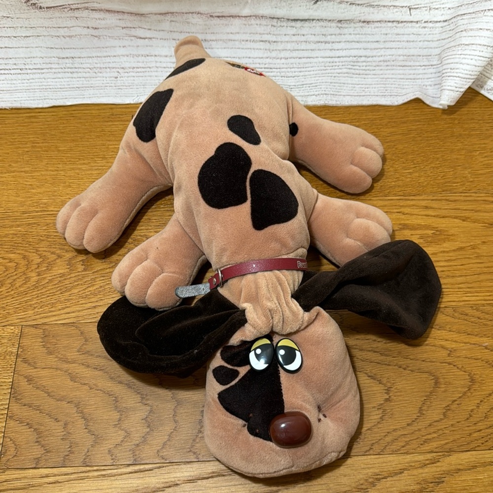 Vintage tan Tonka Pound Puppy with red collar stuffed animal